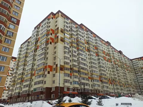 2-к кв. Московская область, Видное бул. Зеленые аллеи, 14 (74.0 м)