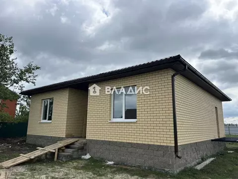 Дом в Белгородская область, Яковлевский муниципальный округ, Красный ...