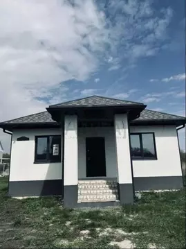 Дом в Ростовская область, Азовский район, Поселок Красный сад ул. ...