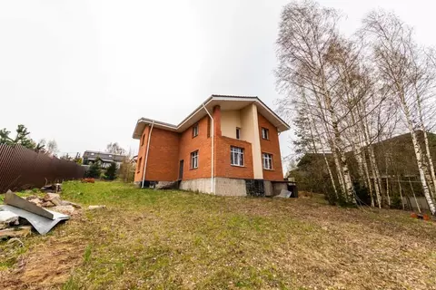 Дом в Ленинградская область, Всеволожский район, Бугровское городское ...