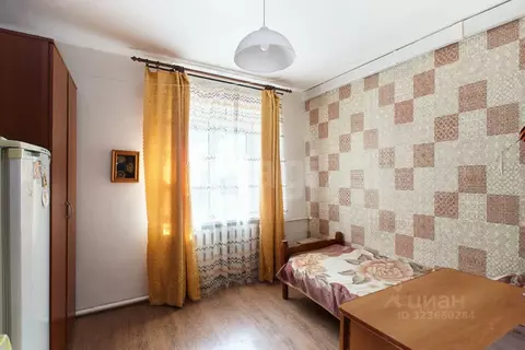 Студия Тюменская область, Тюмень ул. Парфенова, 20 (14.1 м)