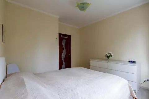 3-к кв. Санкт-Петербург ул. Хошимина, 11к2 (69.6 м)