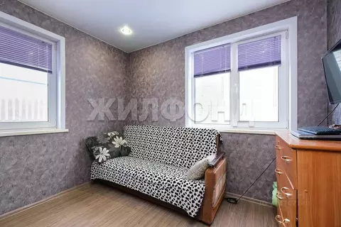 Дом в Новосибирская область, Новосибирский район, Каменский сельсовет, ...