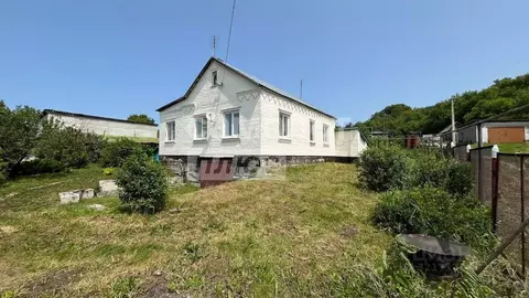 Дом в Самарская область, Ставропольский район, Мусорка с/пос, с. ...