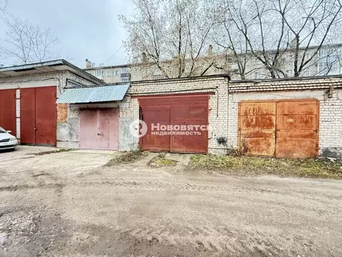 Гараж в Кировская область, Киров ул. Молодой Гвардии, 1 (28 м)