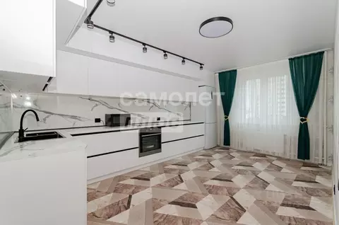 3-к кв. Челябинская область, Челябинск Университетская Набережная ул., ...