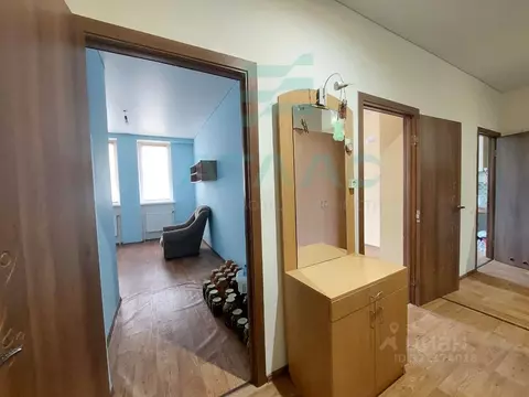 3-к кв. Крым, Симферопольский район, Гвардейское пгт ул. Острякова, 32 ...