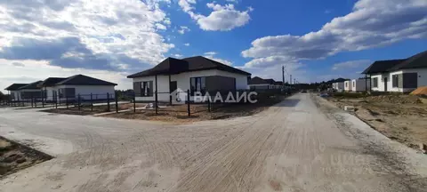 Дом в Рязанская область, Рязанский район, Дубровическое с/пос, с. ...