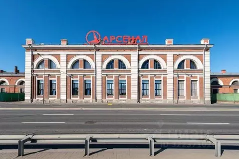 Торговая площадь в Санкт-Петербург ул. Комсомола, 2 (501 м)