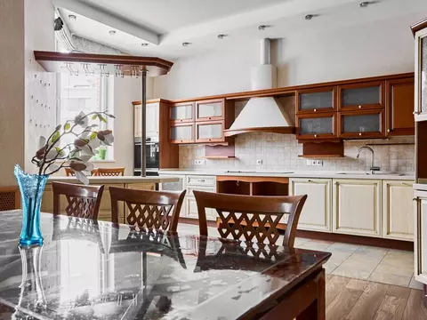 5-к кв. Санкт-Петербург Шувалово тер., ул. Береговая, 21к2 (245.7 м)