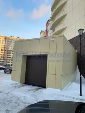 Гараж в Ханты-Мансийский АО, Нижневартовск ул. 60 лет Октября, 12Ак3 ...