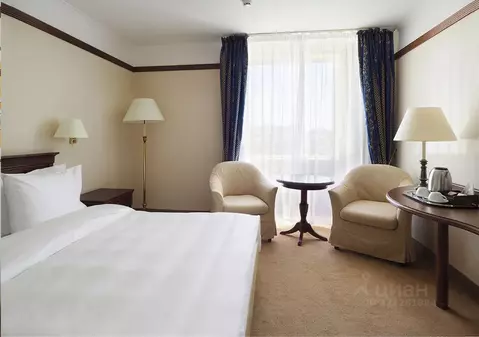 Комната Москва пл. Евразии, 2 (25.0 м)