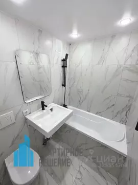 3-к кв. Омская область, Омск Городок Нефтяников мкр, ул. 22 Апреля, ...