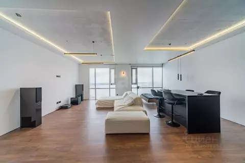 Студия Саратовская область, Саратов Славянская пл., 2 (62.0 м)