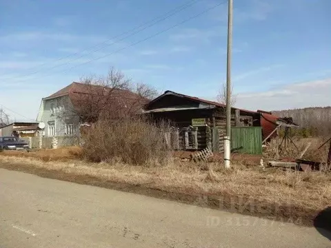 Дом в Челябинская область, Каслинский район, Шабуровское с/пос, с. ...