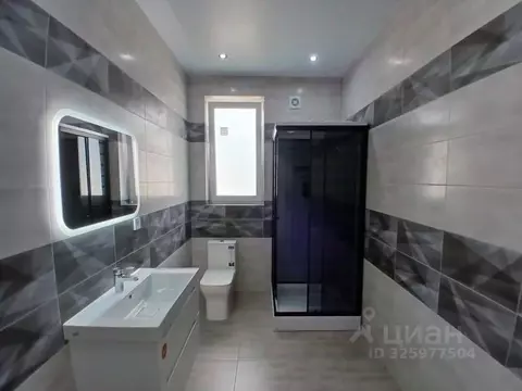 Дом в Крым, Симферопольский район, Добровское с/пос, с. Пионерское  ...