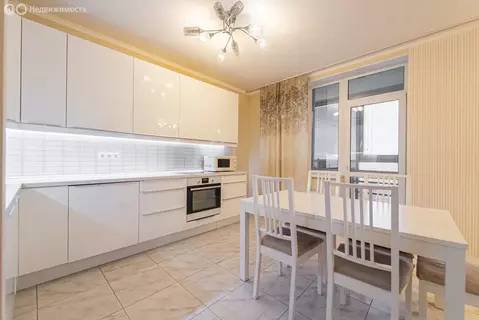 2-комнатная квартира: Екатеринбург, Уральская улица, 75 (76 м)