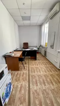 Офис в Волгоградская область, Волгоград ул. В.И. Ленина, 9 (13 м)