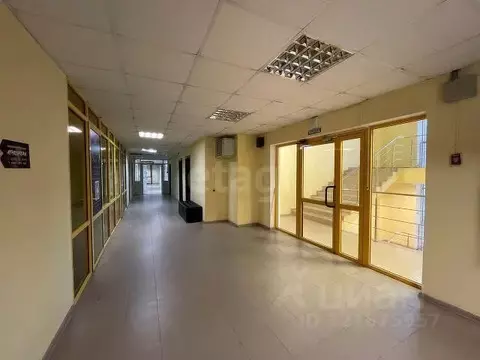 Офис в Саха (Якутия), Якутск ул. Федора Попова, 6 (37 м)