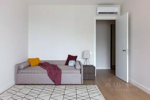 3-к кв. Москва ул. Василисы Кожиной, 13 (101.0 м)