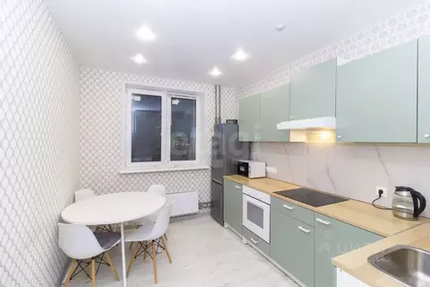 1-к кв. Тюменская область, Тюмень ул. Фармана Салманова, 6 (36.0 м)