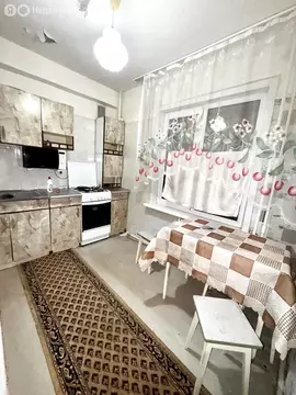 3-комнатная квартира: Астрахань, микрорайон имени Бабаевского, улица ...