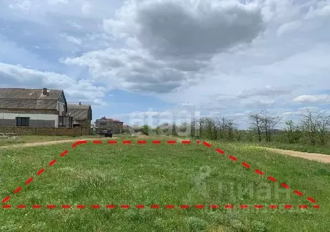 Участок в Крым, Сакский район, Ореховское с/пос 8 (8.0 сот.)