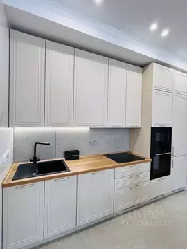 2-к кв. Москва Винницкая ул., 8к2 (83.0 м)