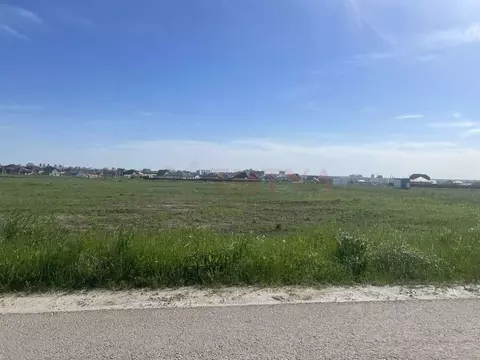Участок в Белгородская область, Старооскольский городской округ, с. ...