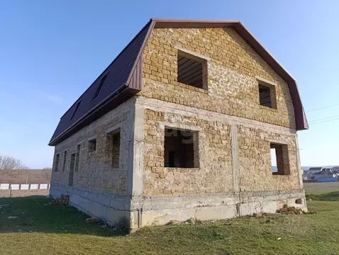 Дом в Крым, Симферопольский район, Добровское с/пос, с. Пионерское ул. ...