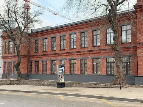 Торговая площадь (518.1 м)