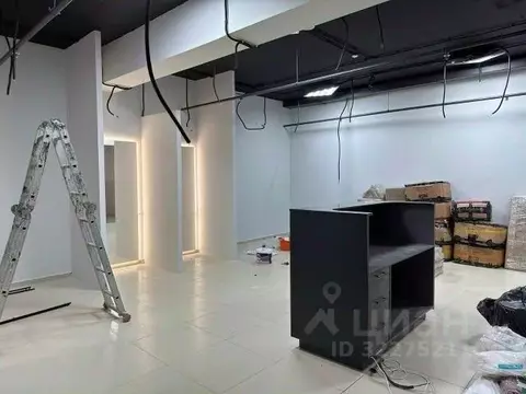 Торговая площадь в Саха (Якутия), Якутск ул. Ойунского, 2 (49 м)