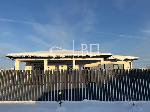 Дом в Ленинградская область, Ломоносовский район, Пениковское с/пос, ...