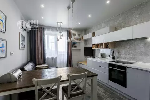 Продается 2-комнатная квартира