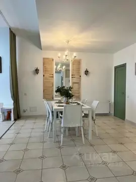 2-к кв. Крым, Алушта аллея Декабристов, 5 (80.0 м)