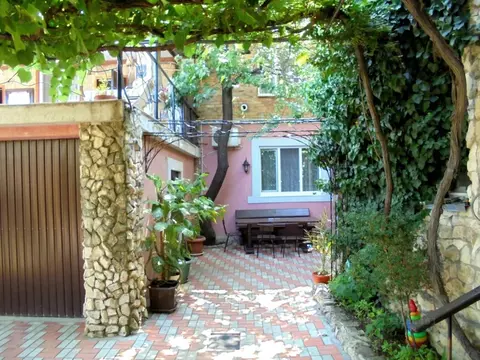 Дом в Крым, Феодосия пер. Военно-морской, 9 (122 м)