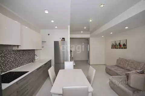 3-к кв. Сахалинская область, Южно-Сахалинск Комсомольская ул., 293А ...