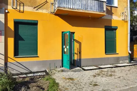 Торговая площадь в Свердловская область, Екатеринбург пл. Обороны, 1 ...