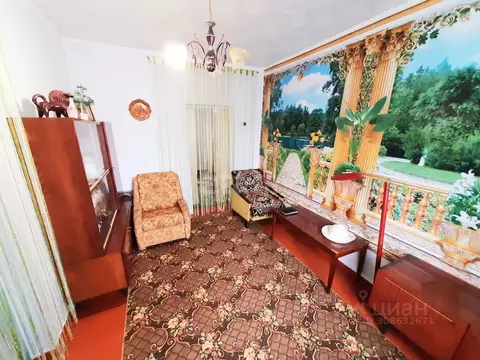 Дом в Крым, Сакский район, Ореховское с/пос, с. Червоное ул. ...