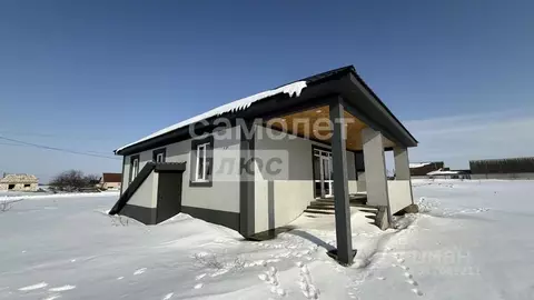 Дом в Курская область, Поныри муниципальное образование, Поныри рп ул. ...