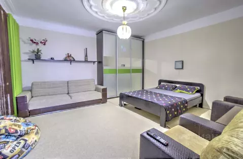 1-к кв. Крым, Алушта ул. Урицкого, 10 (60.0 м)