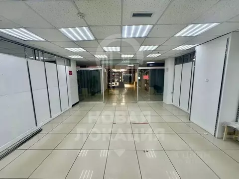 Торговая площадь в Омская область, Омск просп. Мира, 42к1 (40 м)