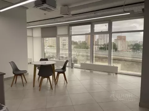 Помещение свободного назначения в Пермский край, Пермь ш. Космонавтов, ...