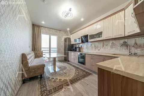 3-комнатная квартира: Санкт-Петербург, улица Еремеева, 1 (87 м)