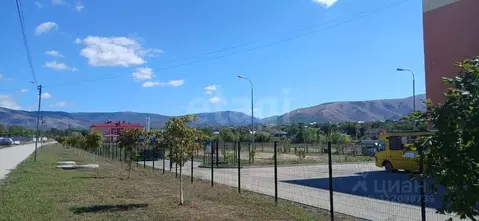 Дом в Крым, Симферопольский район, Добровское с/пос, с. Заречное ул. ...