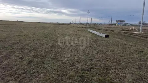 Участок в Крым, Ленинский район, Семисотское с/пос, с. Каменское ул. ...