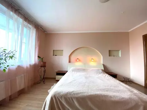 3-к кв. Ярославская область, Ярославль просп. Фрунзе, 39 (88.0 м)