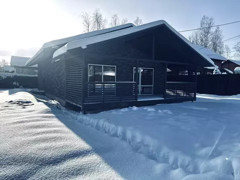 Дом в Калужская область, Жуковский муниципальный округ, деревня ...