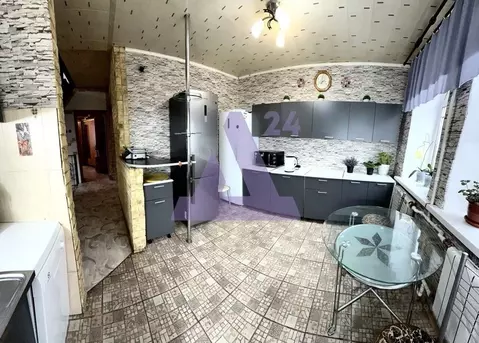 Коттедж в Алтайский край, Барнаул городской округ, Поселок Казенная ...