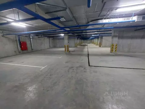 Гараж в Свердловская область, Екатеринбург ул. Рощинская, 59 (18 м)